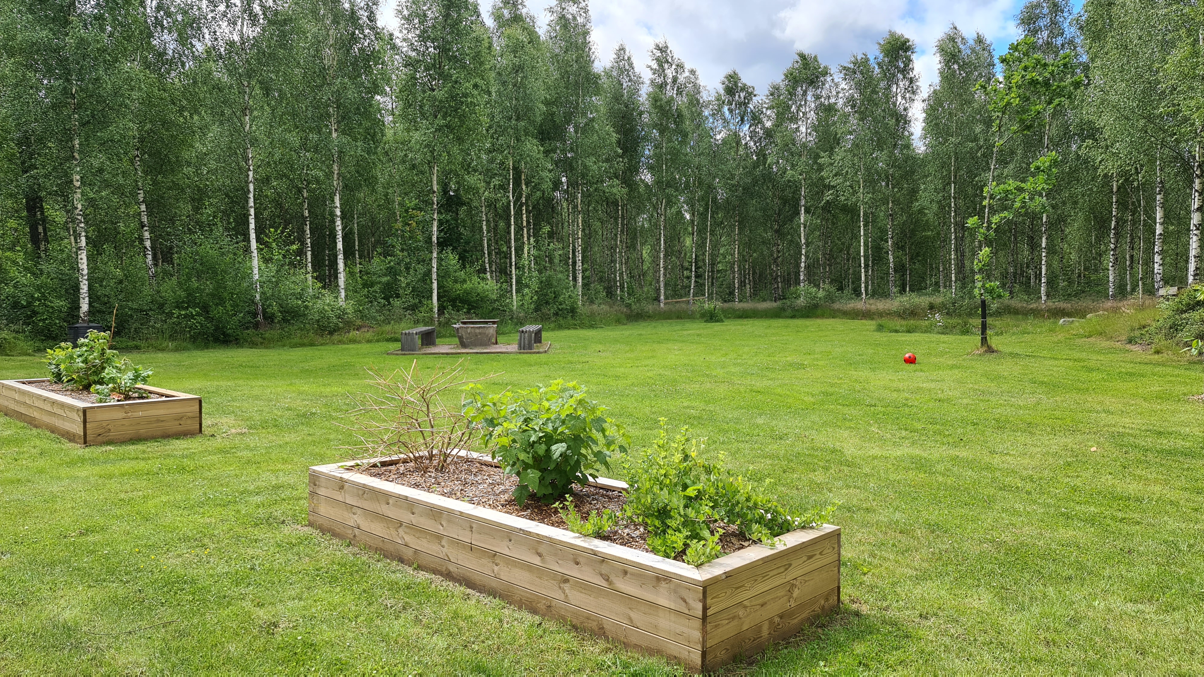 Grillplatz und Spielwiese