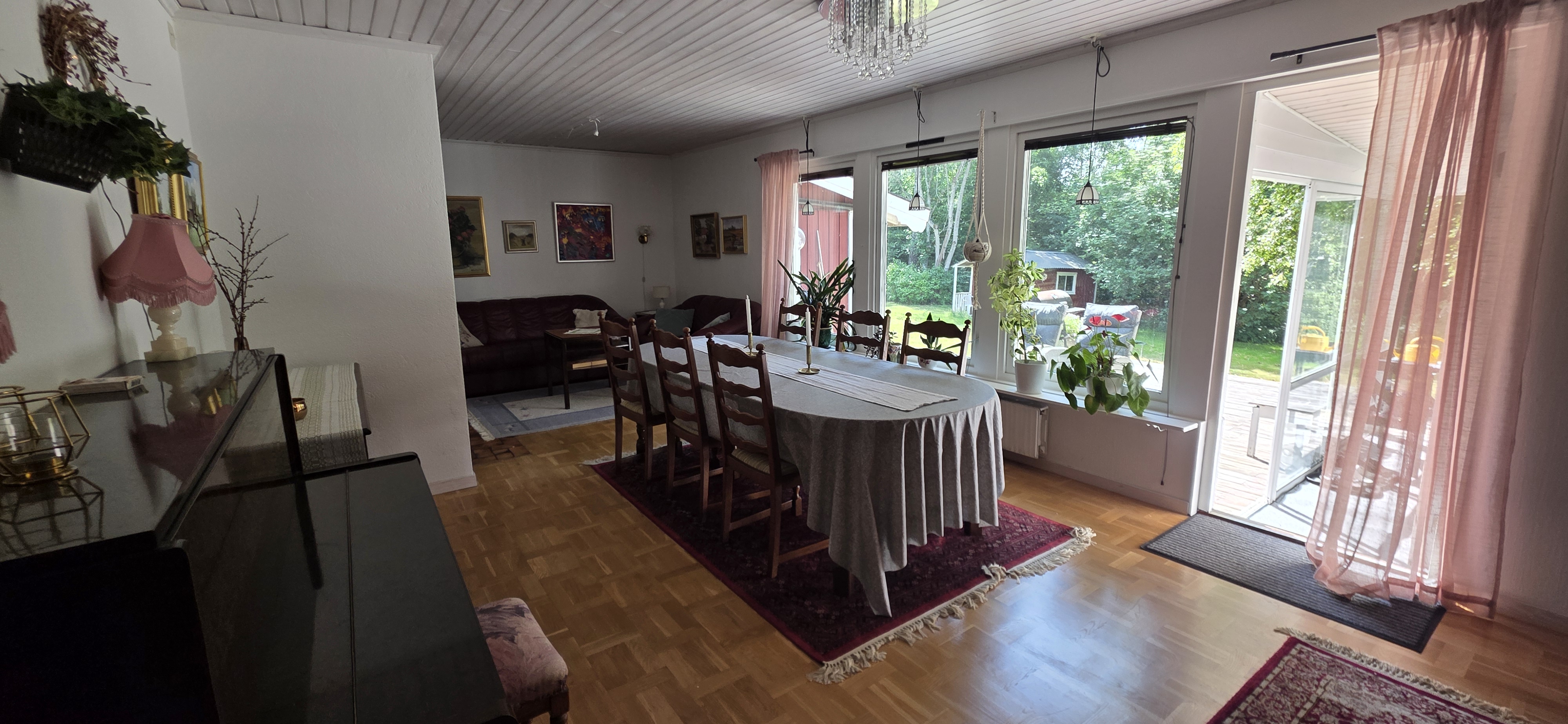 Essbereich im Wohnzimmer