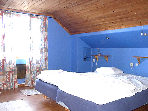 2. Schlafzimmer