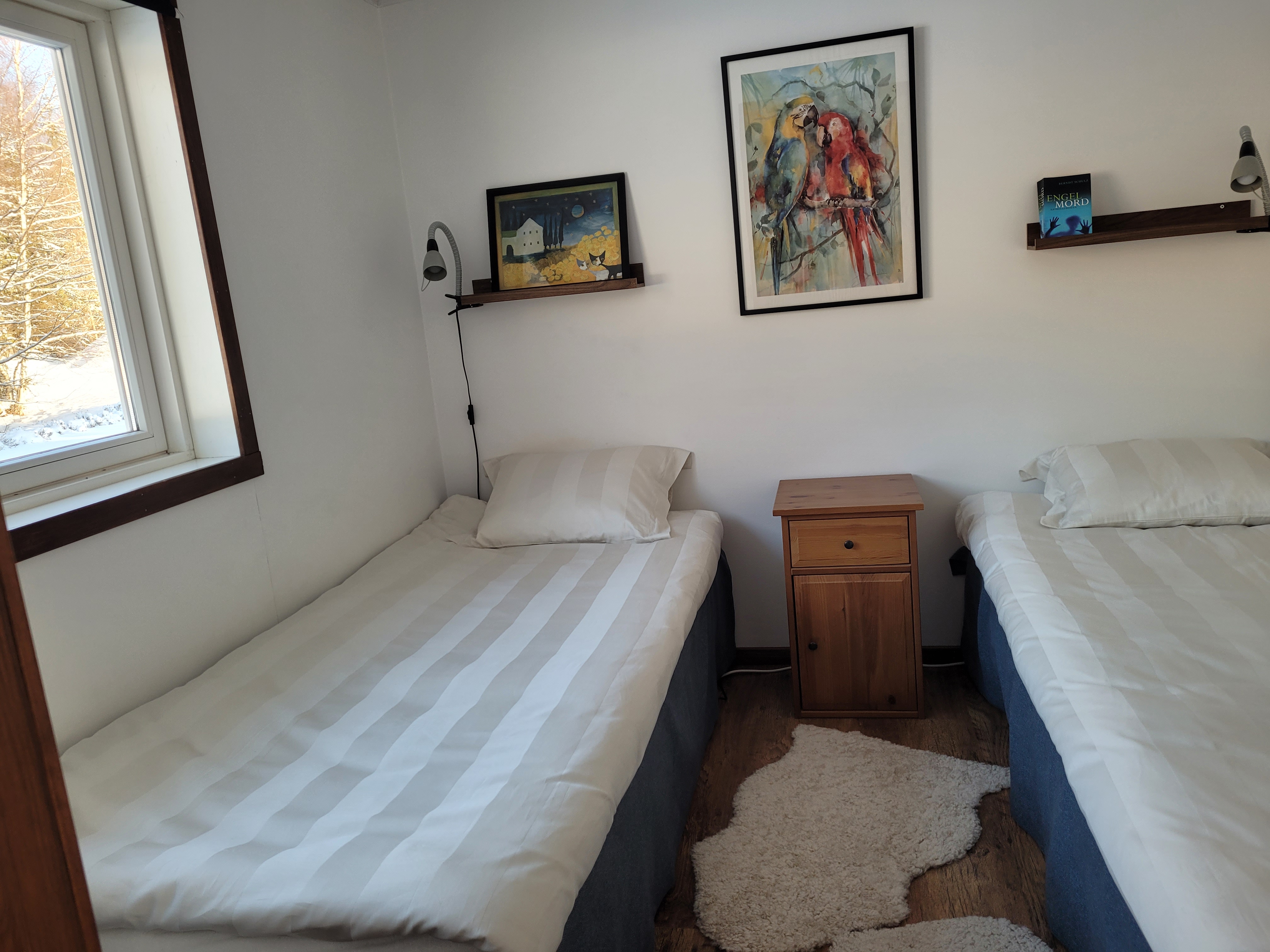 Schlafzimmer m. 2 Einzelb.
